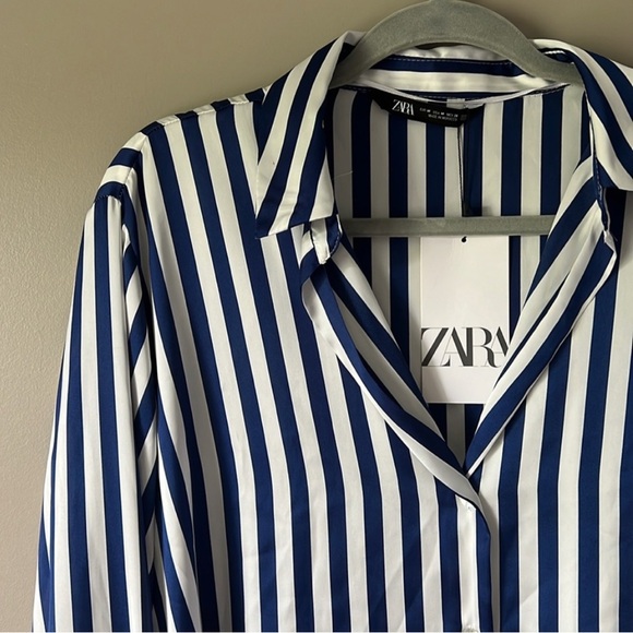 Zara Tops - Zara Blouse Size M NWT